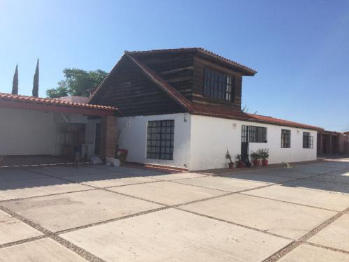 VENDO CASA CAMPESTRE 1000 M2 LOMAS DEL PICACHO