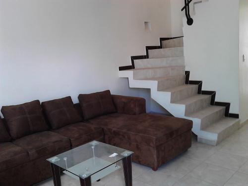 Casa Amueblada en Renta en Bosques de Cantabria cerca del Aeropueto de Toluca