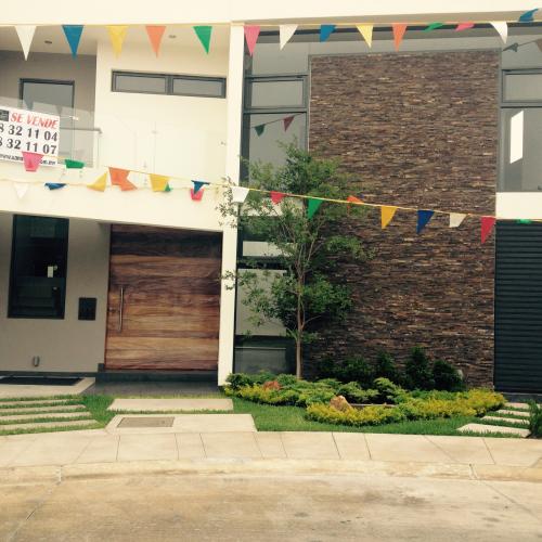 MITICA MANZANA   A-10         FRACCIONAMIENTO MITICA  