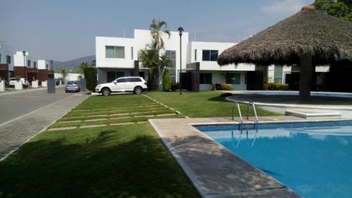 Casa en Fraccionamiento Yautepec -escriturada