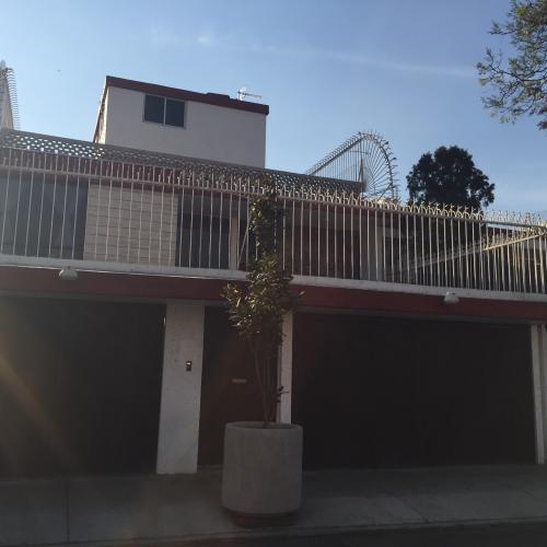 Casa en Residencial Emperadores