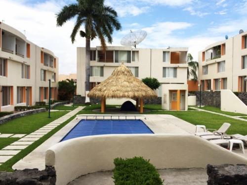 Preciosa casa con alberca en Residencial Oasis Xochitepec