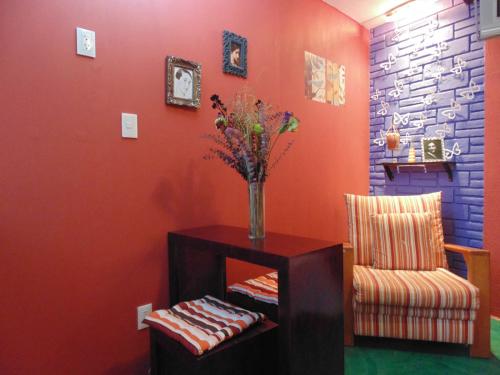 Habitaciones amuebladas con servicios incluidos precio por noche