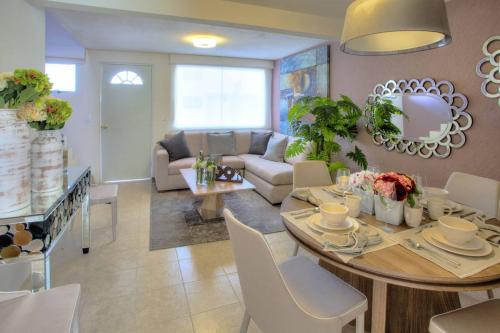 CASA EN VENTA CON EXCELENTE VISTA 