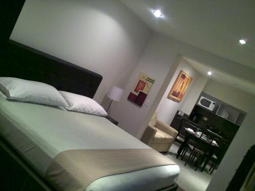 Cuarto Amueblado (loft) Coyoacan Copilco a unos metros de CU UNAM Servicios incluidos 4000 pesos