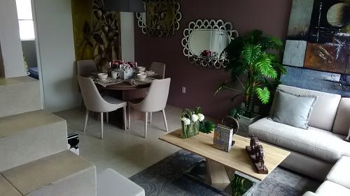 Disfruta de casa nueva en el lago residencial