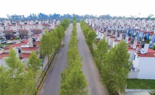 FRACCIONAMIENTO JUNTO AL LAGO