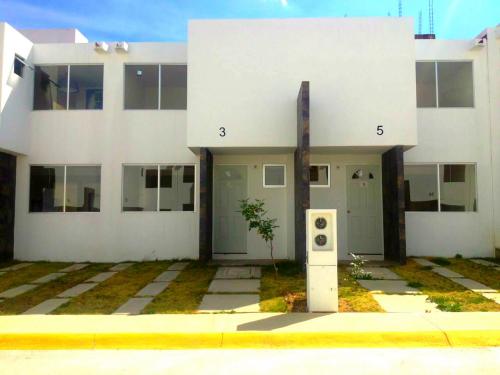 LA CASA IDEAL EN LA MEJOR ZONA RESIDENCIAL