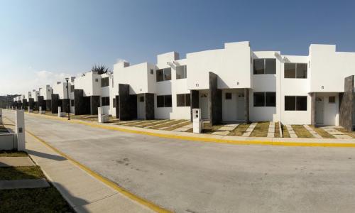 Completa Casa en Amplio Fraccionamiento