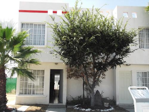 CASA MODELO ROMA PLUS DE 2 NIVELES, 2 RECÁMARAS 1.5 BAÑOS.