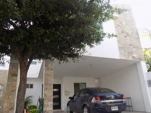 CASA EN VENTA CUMBRES RENACIMIENTO, MONTERREY, N.L.