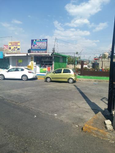 vendo casa sola con uso de suelo mixto cuenta con escrituras 