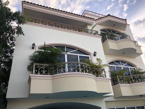 SE VENDE CASA EN NUEVO CULIACAN