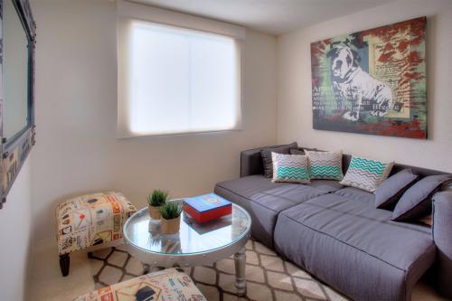 Puedes decorarlo y amueblarlo como tú quieras preciosa residencia