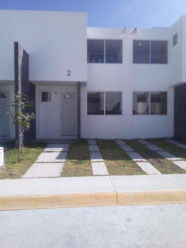 TU HOGAR EN FRACCIONAMIENTO PRIVADO DEL LAGO