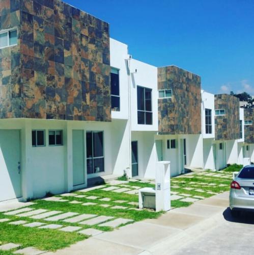 CASA CERCA DE INTERLOMAS
