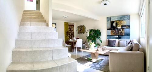 casa nueva con vista al club de golf