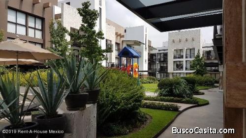 Departamento en Renta en Calzada de las Águilas.