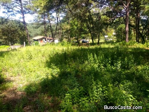 TERRENO EN VENTA EN AVANDARO DE 1,416 M2, CERCA DEL VELO DE NOVIA