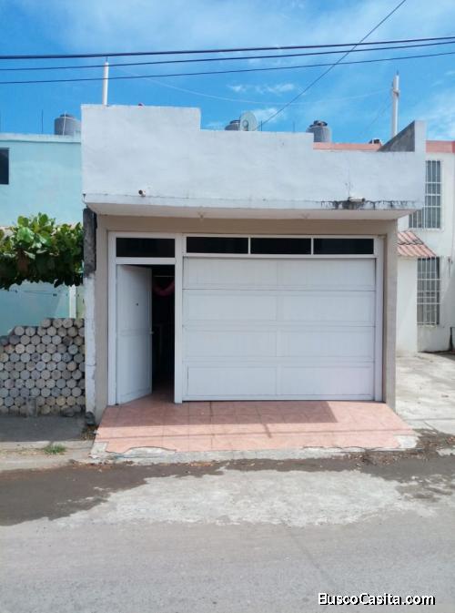 EXCELENTE VIVIENDA EN CIRCUITO FLORIDA PONIENTE, FRACC LA FLORIDA, VERACRUZ, VER.
