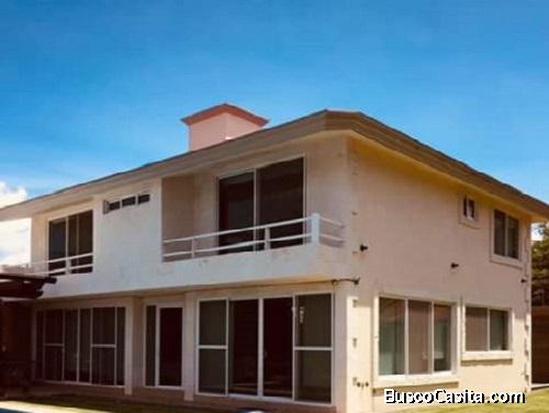 VENTA DE CASA EN FRACC DE OAXTEPEC, AMPLIOS ESPACIOS