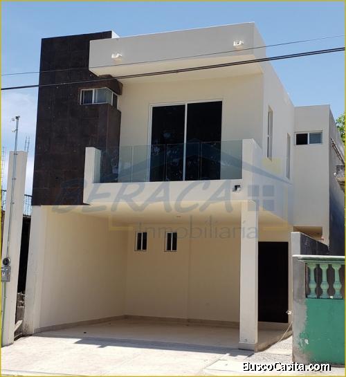 CASA EN VENTA COL 1ro de MAYO, MADERO