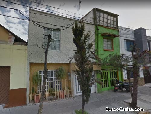 BONITA CASA DE 2 PLANTAS COL ESTRELLA REMATE BANCARIO