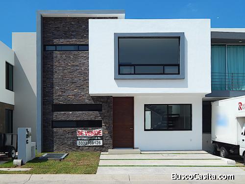 Estupenda Casa Nueva en Fracc. Bosque Cedros, Tlajomulco. 215 Mts.