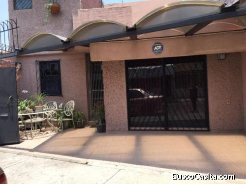 Se vende casa en Irapuato Gto. Fracc. La Deportiva