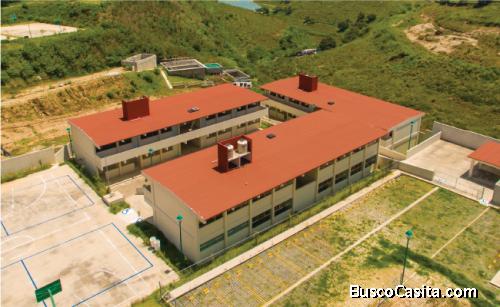 CASA RESIDENCIAL CON VISTA AL LAGO