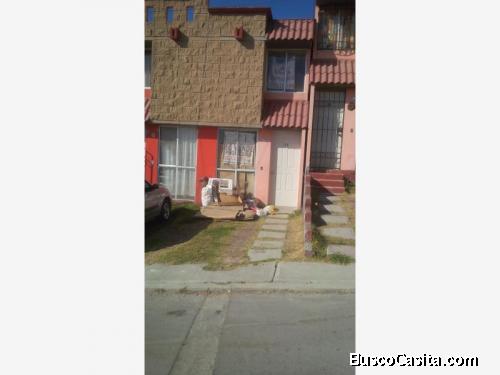 CASA EN VENTA Y  RENTA UBICADA EN SANTA TERESA III, HUEHUETOCA.