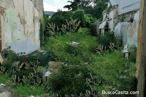 VENTA DE TERRENO EN EL CENTRO DE LA CIUDAD 