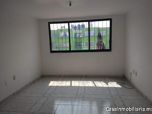 Departamento cerca de Avenida Central. 