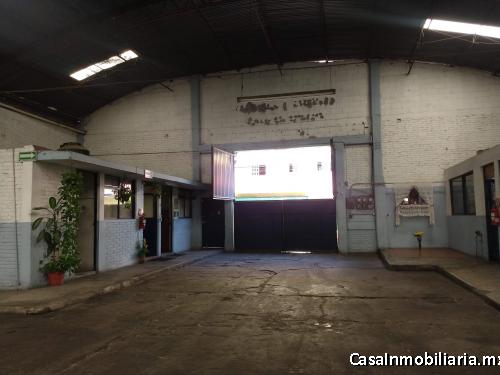 Renta de Nave Industrial cerca Metro Toreo.