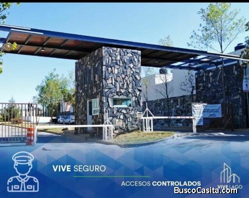 Casa en venta en el lago residencial!