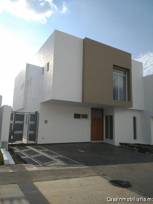 CASA EN VENTA EN LOS ROBLES en México