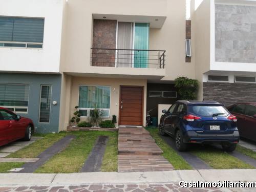 CASA EN VENTA EN CASA FUERTE, COTO FORTALEZA 