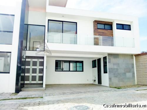 LOMAS DE ANGELÓPOLIS CAPELLANÍA 154