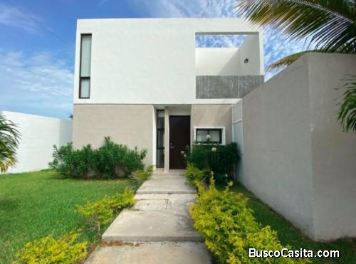 Casa en venta en Real Montejo, al norte de la ciudad de Mérida. 