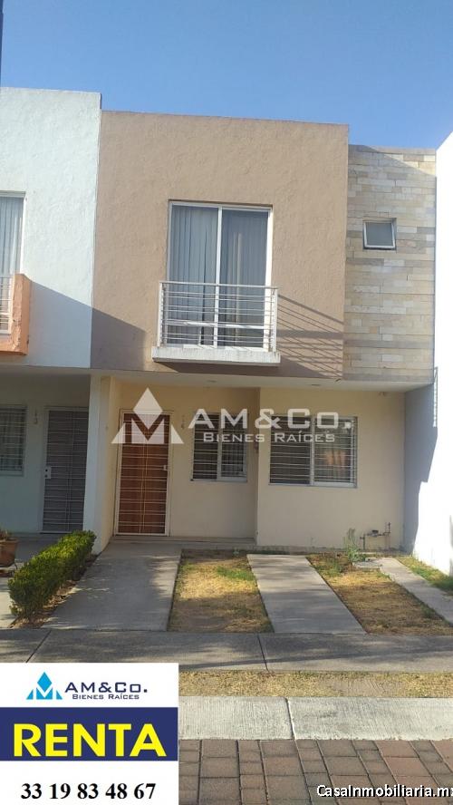 CASA EN RENTA  PARQUES DEL BOSQUE ATRAS DE ITESO $ 9,500.00