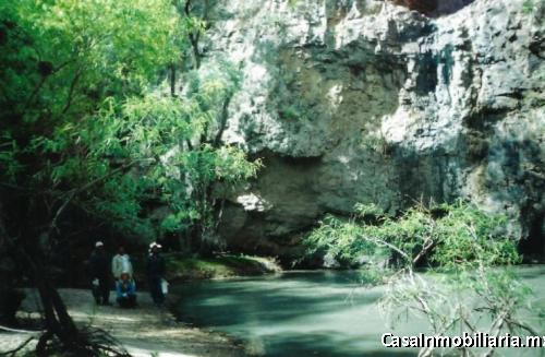 300 hectáreas $85XM2 a 4km del pueblo mágico de Bernal, Ideal ext de grava cal cemento arena