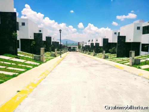 Casa En Lomas Lindas 