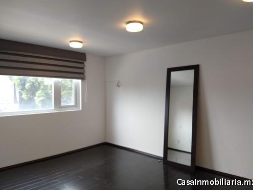 Depa en renta Colonia Juárez. 