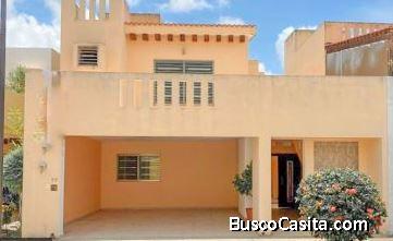 CASA EN VENTA EN FRACC DEL PARQUE