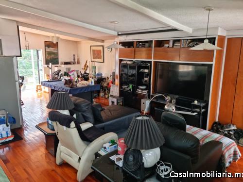 Oportunidad! Casa con potencial en Fraccionamiento en Jardín Balbuena