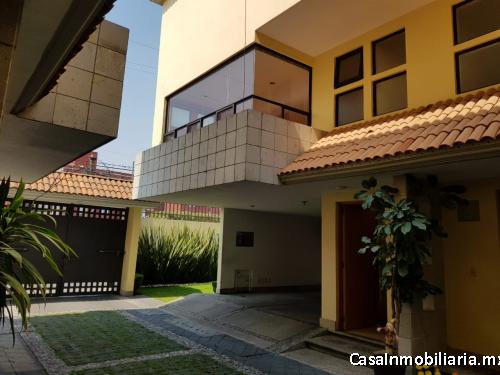 Linda casa en Condominio en renta con excelente ubicación en Coapa