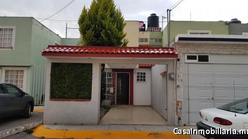 CASA A 5 MIN DEL AEROPUERTO y 8 MIN DE METEPEC EN STA MARIA TOTOLTEPEC FRACCIONAMIENTO VILLAS DE SAN