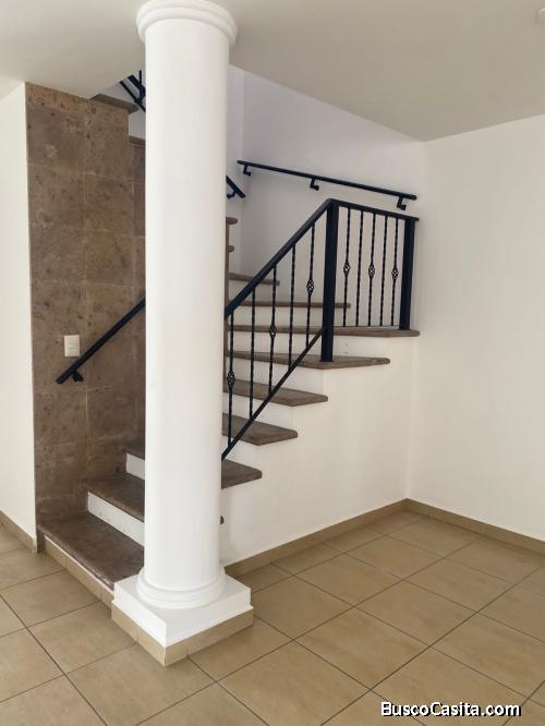 En excelente ubicación, casa en renta al norte