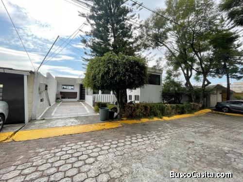 Conozcala! Casa con Dos Frentes, Todos Servicios, Llame Nos Arreglamos