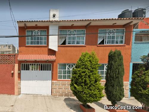 CASA EN VENTA EN LA COL. RESIDENCIAL ZACATENCO